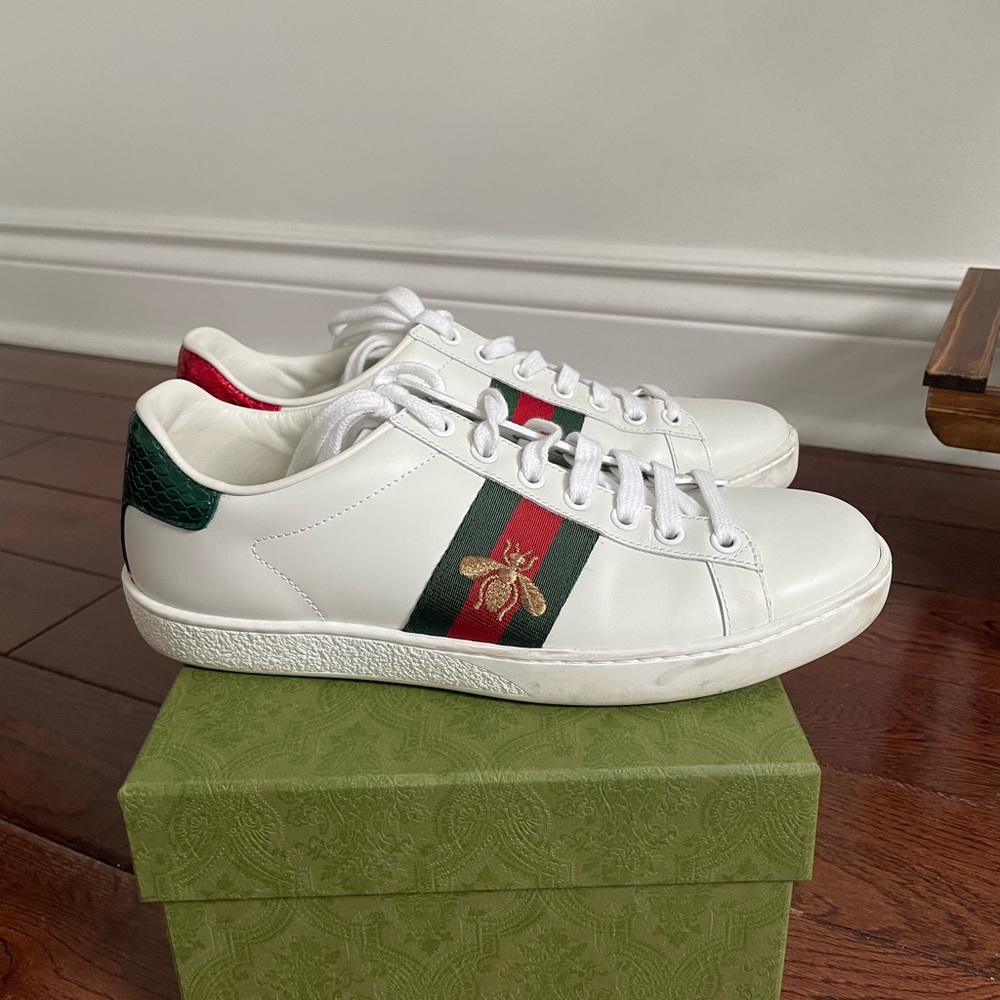 AUTHENTIC Gucci Sneakers